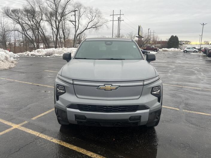 2025 Chevrolet Silverado EV LT Extended Range e4WD PremiumPkg w/SuperCrz 22s Spray-OnBedliner HD-SrrndVsn Milwaukee WI